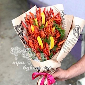 Букет из раков (500 гр) и лимона