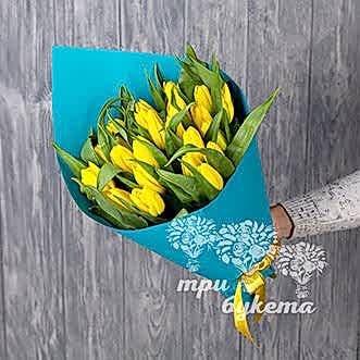 Букет из 25 желтых тюльпанов