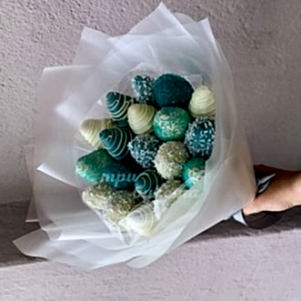 Букет из 19 клубник в шоколаде